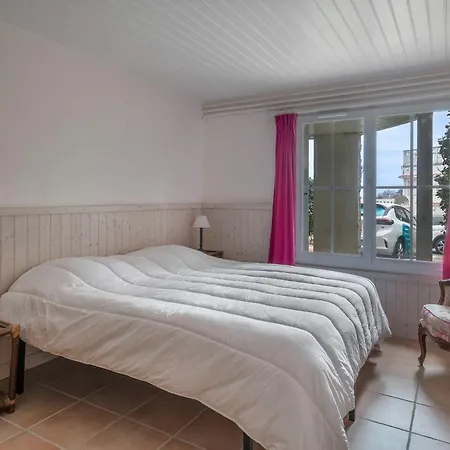 Дом отдыха Maison Pour 12 - Vue - A Ла-Бернери-ан-Рец